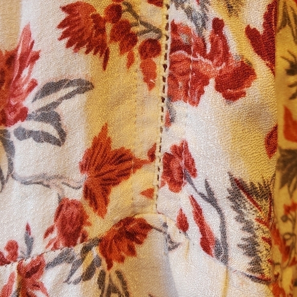 Lucky brand floral pepplin short sleeve high low blouse - Picture 5 of 13